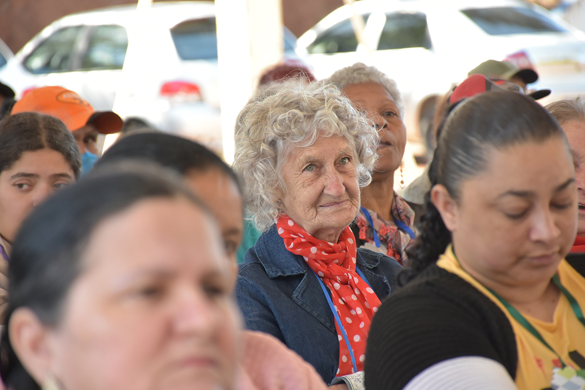 Secretaria de Assistência Social comemora Semana do Idoso diversas