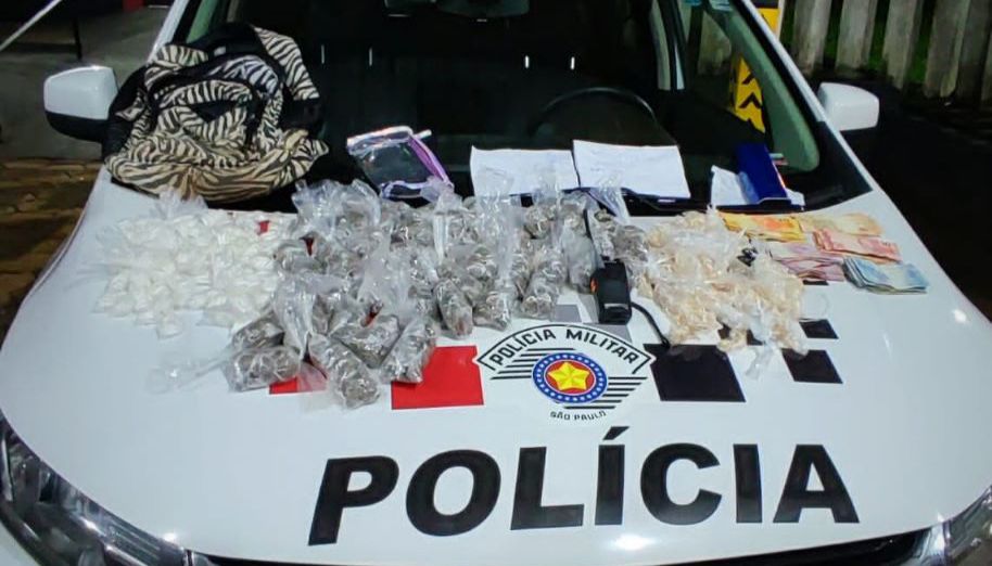 Pm Prende Homem Mais De Mil Por Es De Drogas Na Vila Jardim Em