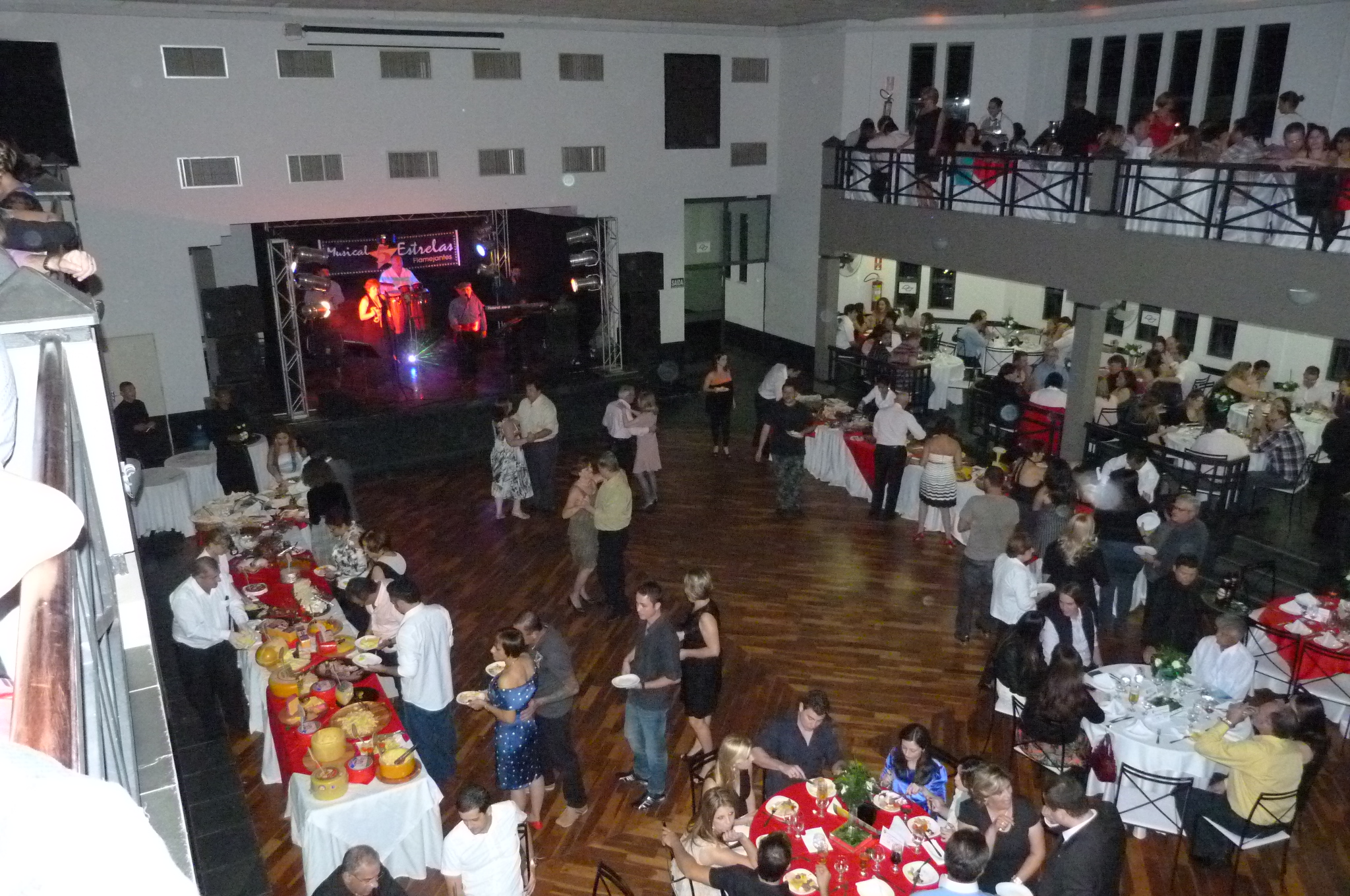 A 7ª FESTA DO QUEIJO E VINHO FOI UM SUCESSO