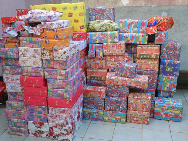 O BELO RESULTADO DA 14ª CAMPANHA DOS BRINQUEDOS PASSEOU PELAS RUAS DA CIDADE