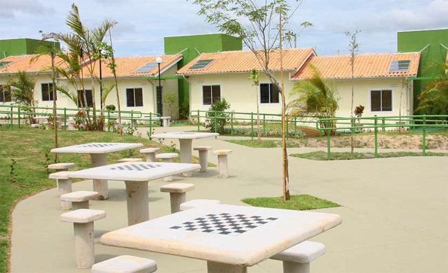 VILA DA DIGNIDADE É INAUGURADA NO ANIVERSÁRIO DA CIDADE