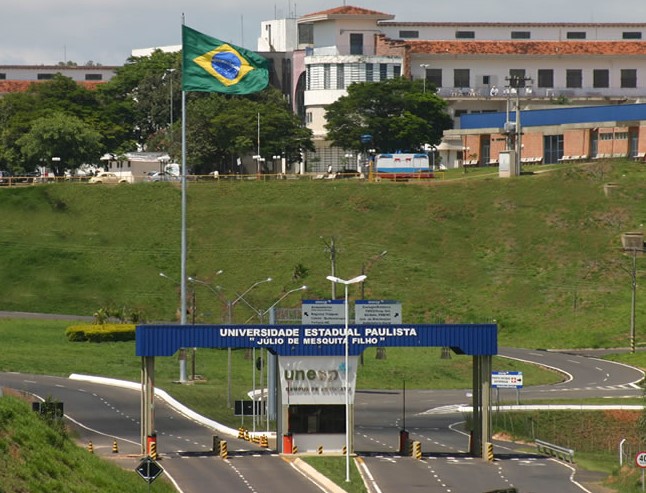 PESSOAS ILUSTRES VISITARAM AS CASAS DE APOIO DA FAMESP