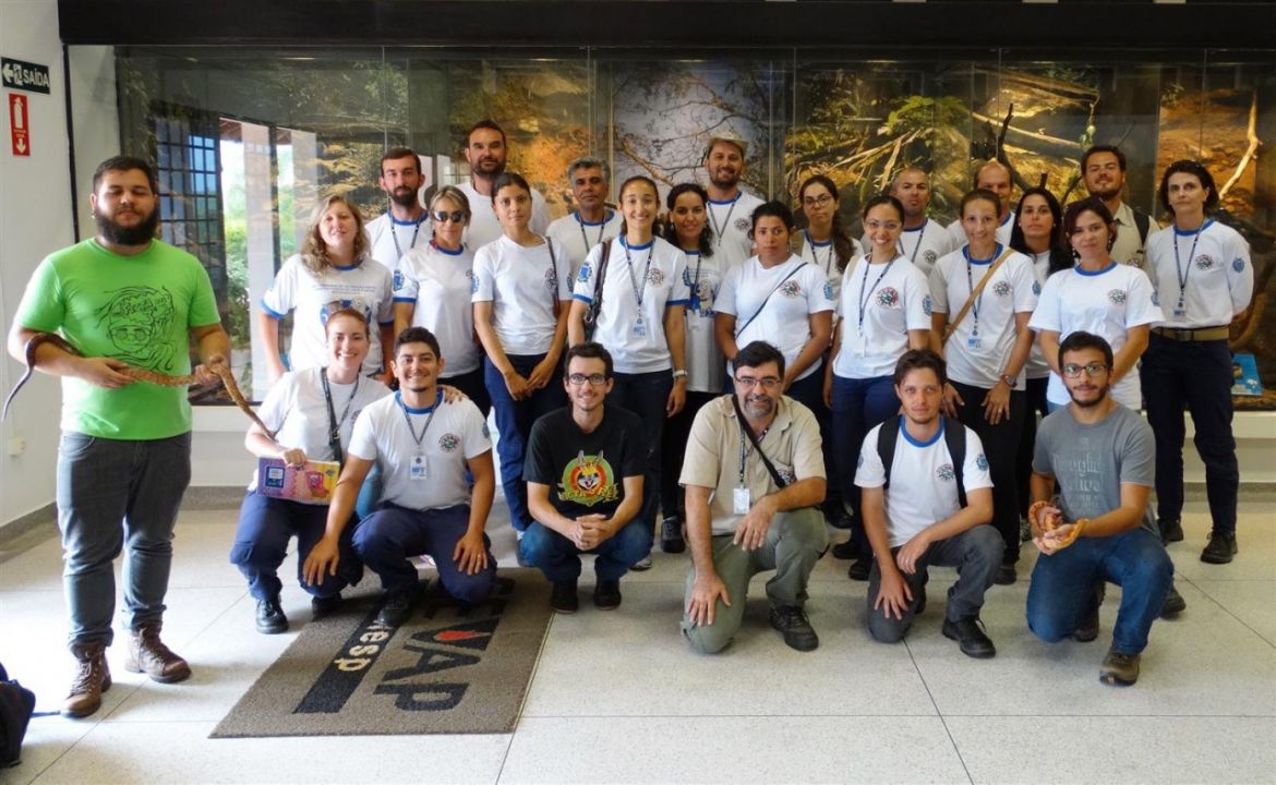 Novos agentes da vigilância ambiental são capacitados para manejo de serpentes