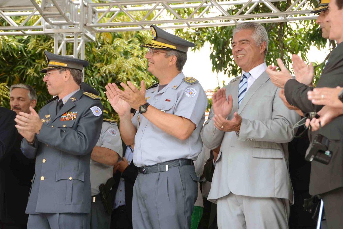 12º BPM I HOMENAGEIA O POLICIAL QUE SE DESTACOU AO LONGO DO MÊS