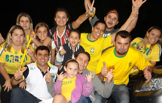 Brasil goleia Camarões e está nas oitavas de finais