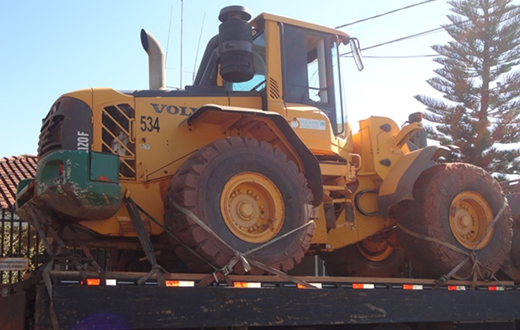 Dupla é presa em São Manuel com trator roubado