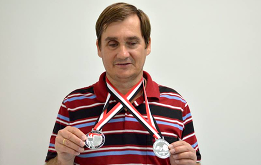 Atleta deficiente conquista duas  medalhas nos Regionais