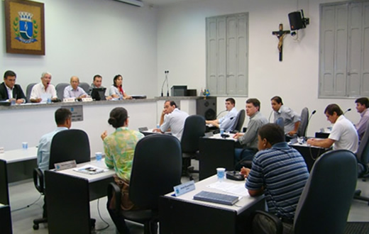 Câmara aprova 31 requerimentos e 7 projetos