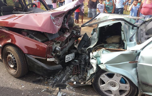 Motoristas escapam da morte na Rodovia Gastão Dal Farra