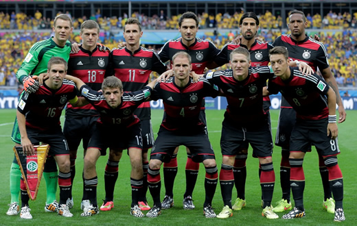 Brasil é tirado da final da Copa com goleada humilhante