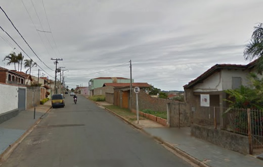 Adolescente de 17 anos é vítima de três assaltantes