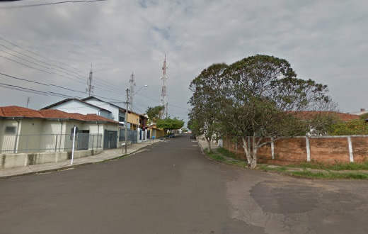 Marginal assalta mulher usando estilete como arma