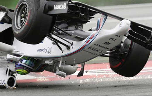 Massa bate e capota na 1ª volta no GP da Alemanha