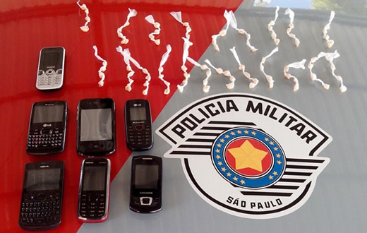 PM apreende 84 pedras de crack na Vila São Luiz