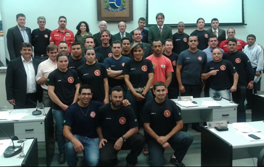 Bombeiro civil será obrigatório em estabelecimentos