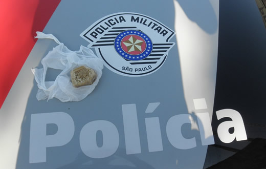 PM realiza flagrante de tráfico em Areiópolis