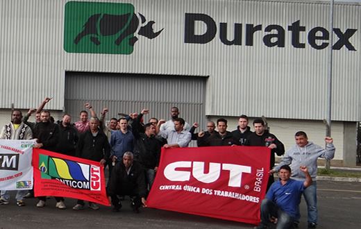 Trabalhadores da Duratex entram em greve