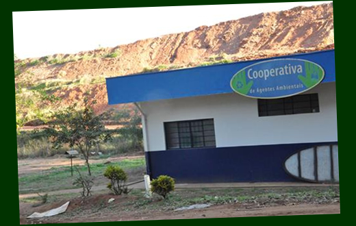 Cooperativa se reestrutura e amplia coleta seletiva