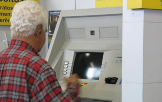 Aposentados devem fazer prova de vida e renovar senha