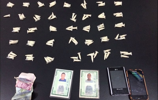 Polícia faz a apreensão de 109 pinos de cocaína