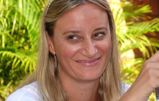 Nadadora botucatuense está entre as 10 melhores do mundo