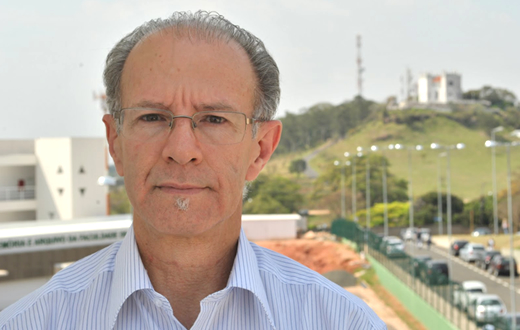 Especialista internacional realiza palestra sobre suicídio