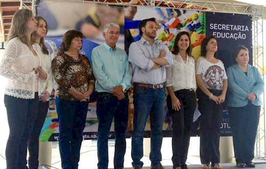 Inaugurada primeira escola em tempo integral