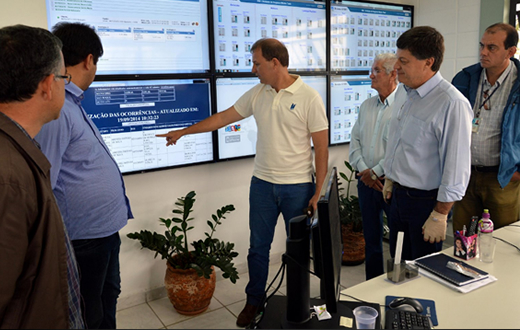 Vereadores conhecem estrutura da Sabesp