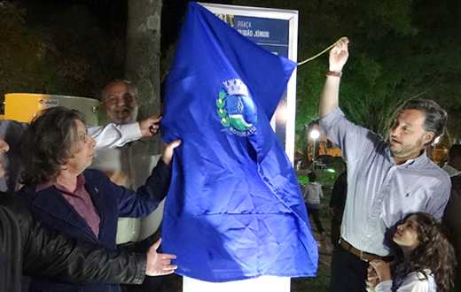 Praça Rubião Júnior foi entregue à população