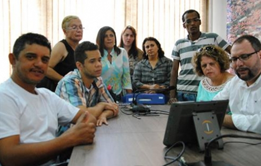 Surdos têm nova tecnologia para facilitar atendimento