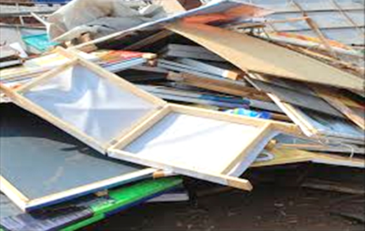 Justiça Eleitoral retira propaganda irregular