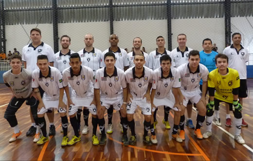 Futsal da AAB goleia e se classifica no Metropolitano