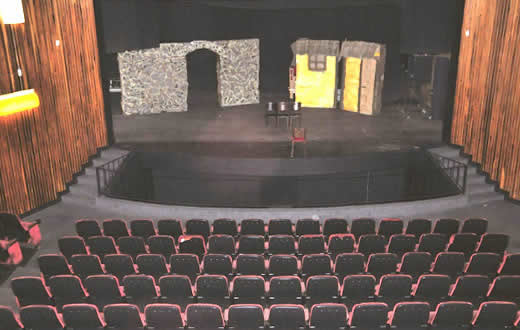 Cine Teatro Neli sedia primeira etapa do Botucanto