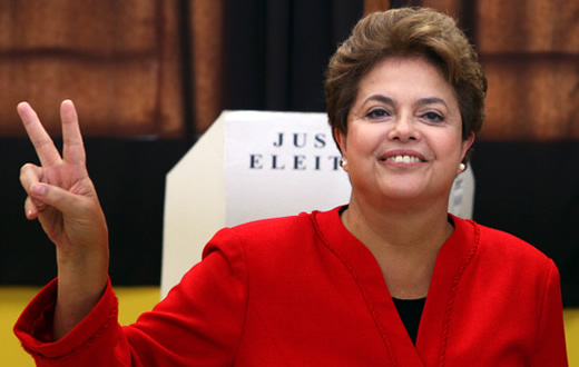Dilma Rousseff é reeleita presidente do Brasil