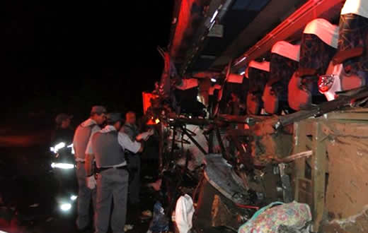 Acidente em rodovia deixa saldo de 11 mortos e 32 feridos