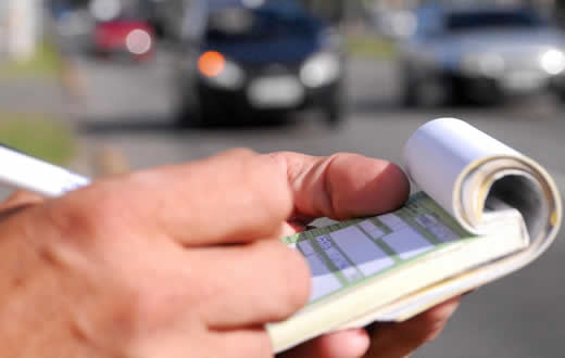 Multas de trânsito sobem até 900% a partir deste sábado