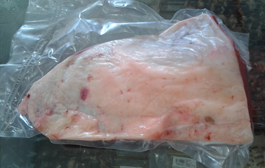 Rapaz é preso por furtar picanha em supermercado