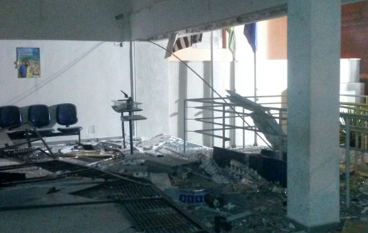 Marginais voltam a estourar caixas eletrônicos em Conchas