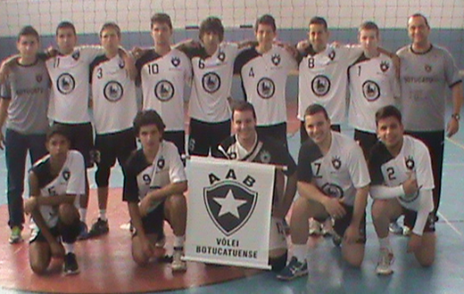 Equipe infantil de vôlei da AAB faz amistoso com Avaré