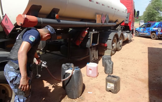 GCM flagra desvio de combustível em transportadora