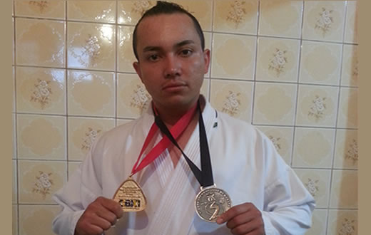 karateca de Botucatu é campeão em torneios distintos