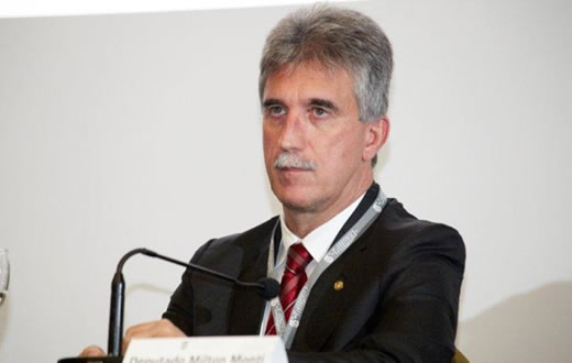 Emenda ?  saúde poderá comprar medicamentos