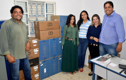 Acessa SP recebe novos equipamentos de informática