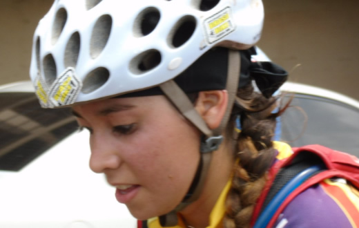 Larissa Brasa encerra temporada com vitória