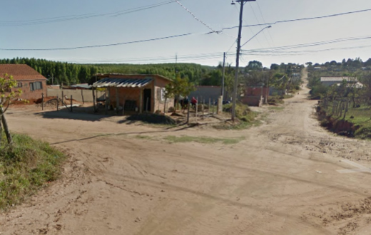 Adolescente é flagrado trafegando com moto furtada