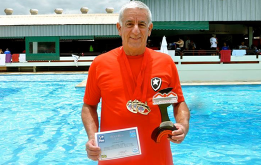 Henrique Reis encerra temporada com vitória