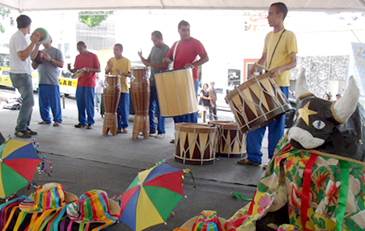 Grupo abayomi da apae faz show no municipal | jornal acontece botucatu