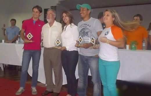 Tênis da AAB está entre os melhores do Interior