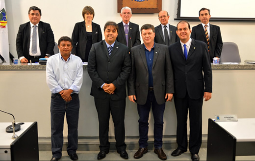Curumim é reeleito presidente da Câmara Municipal