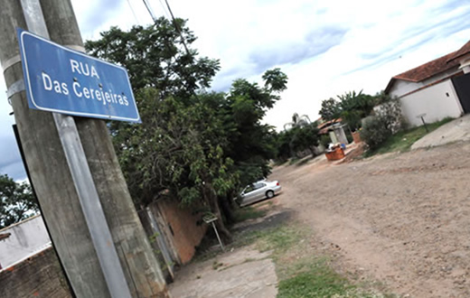 Assinado contrato para galeria no Bairro Convívio